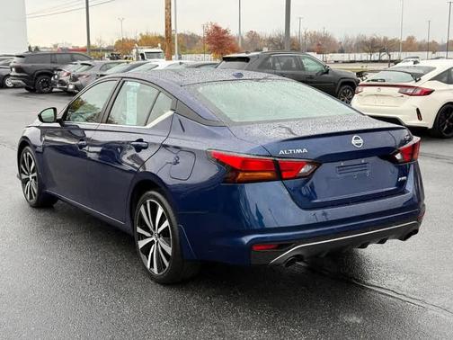2021 Nissan Altima 2.5 SR