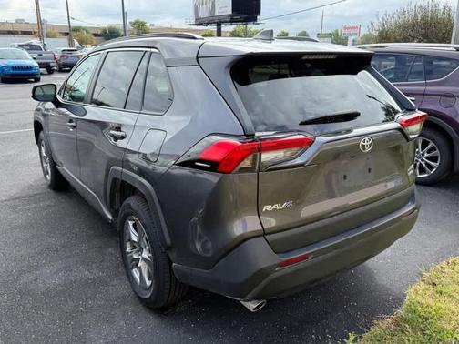 2024 Toyota RAV4 XLE