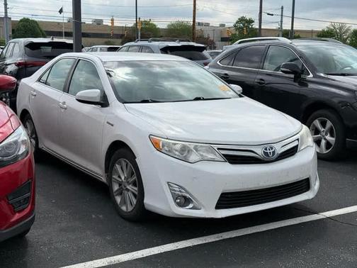 2012 Toyota Camry Hybrid XLE