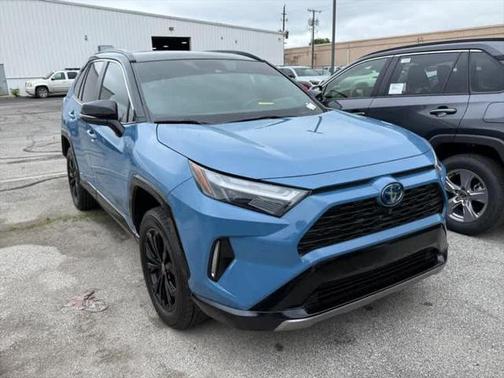 2022 Toyota RAV4 Hybrid SE