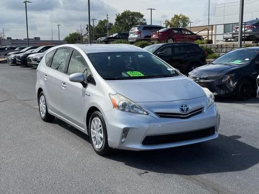 2014 Toyota Prius v Three