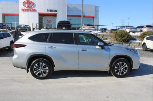 2024 Toyota Highlander XLE