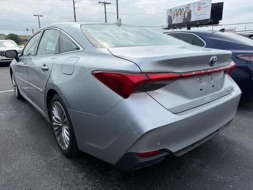 2021 Toyota Avalon Hybrid Limited