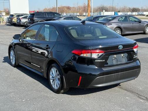 2024 Toyota Corolla Hybrid LE