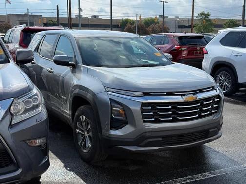 Sterling Gray Metallic 2025 Chevrolet Equinox 1LT