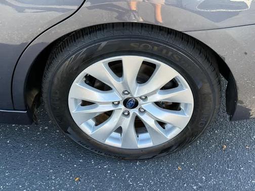 2016 Subaru Legacy Premium