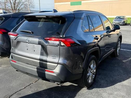 2024 Toyota RAV4 XLE Premium