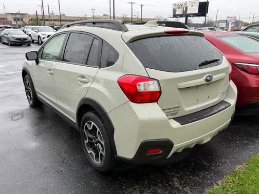 Desert Khaki 2016 Subaru Crosstrek 2.0i