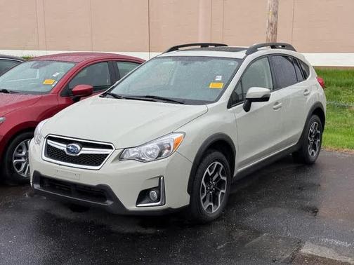 Desert Khaki 2016 Subaru Crosstrek 2.0i