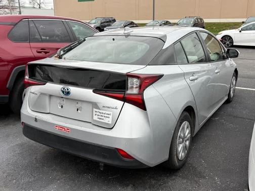 2020 Toyota Prius LE