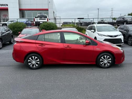 2016 Toyota Prius Two