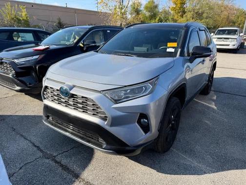 2020 Toyota RAV4 Hybrid SE