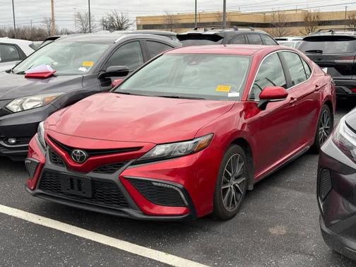 2024 Toyota Camry SE