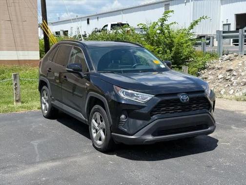 2021 Toyota RAV4 Hybrid XLE Premium