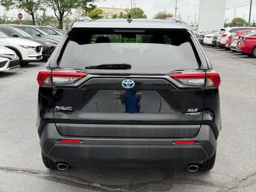 2021 Toyota RAV4 Hybrid XLE Premium