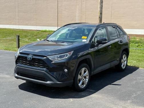 2021 Toyota RAV4 Hybrid XLE Premium