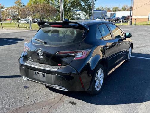 2022 Toyota Corolla Hatchback SE