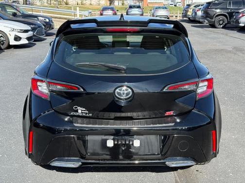 2022 Toyota Corolla Hatchback SE
