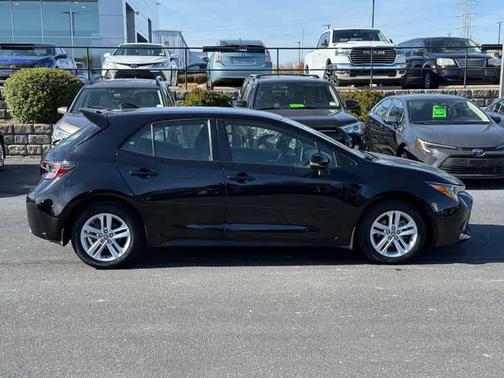 2022 Toyota Corolla Hatchback SE