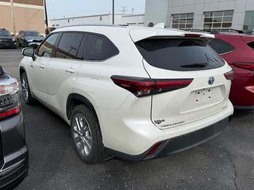2020 Toyota Highlander Hybrid Limited