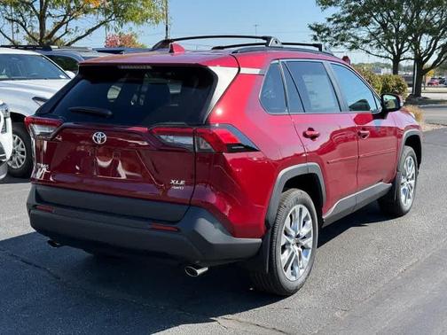 2025 Toyota RAV4 XLE Premium