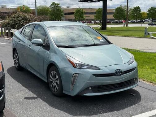 2022 Toyota Prius XLE