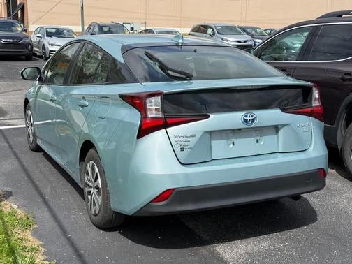 2022 Toyota Prius XLE