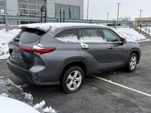 2021 Toyota Highlander L