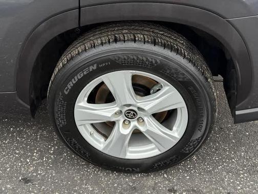 2021 Toyota Highlander L