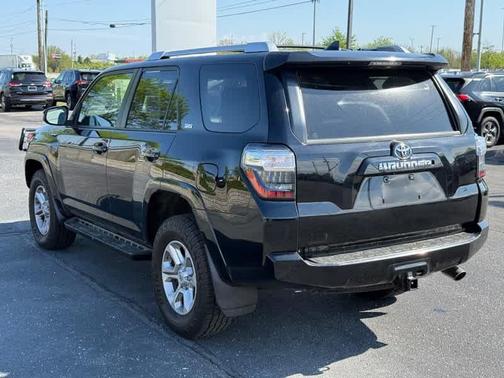 Midnight Black Metallic 2016 Toyota 4Runner SR5 Premium
