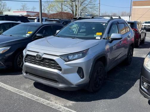 2020 Toyota RAV4 LE