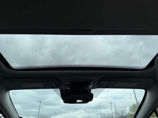 2025 Toyota Prius XLE