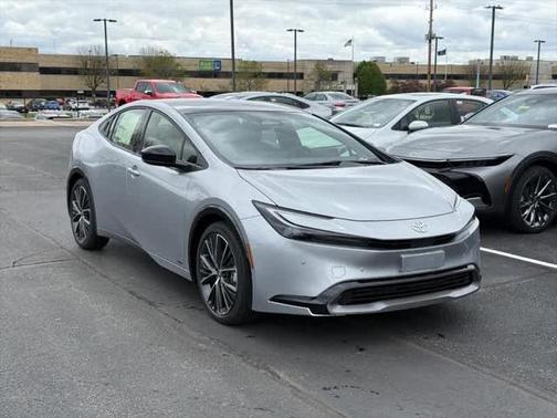 2025 Toyota Prius XLE