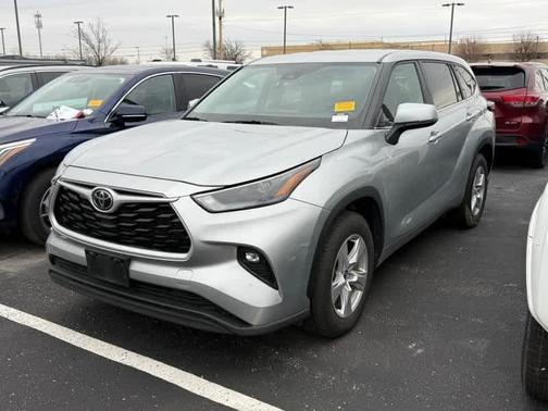 2023 Toyota Highlander LE