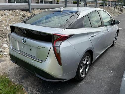 2017 Toyota Prius Four Touring