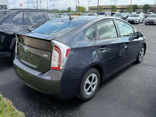 Winter Gray Metallic 2015 Toyota Prius Three