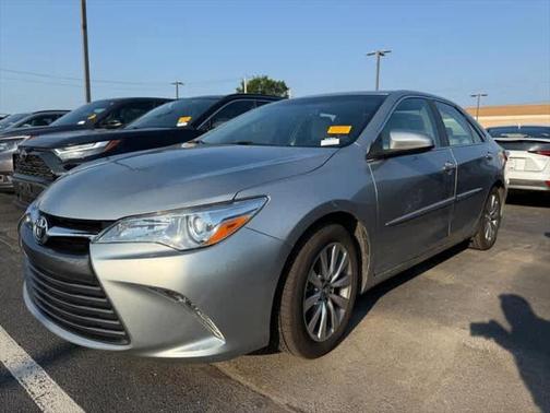 2016 Toyota Camry XLE