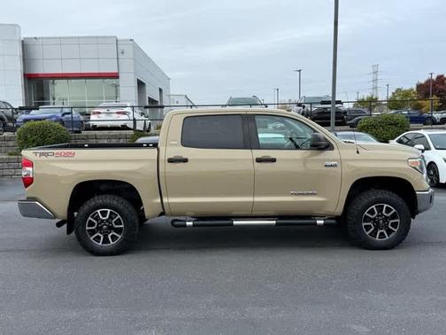 2018 Toyota Tundra SR5