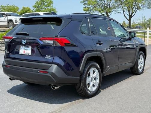 2020 Toyota RAV4 Hybrid XLE