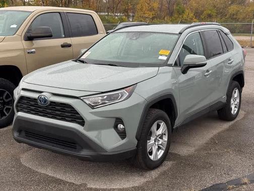 2021 Toyota RAV4 Hybrid XLE