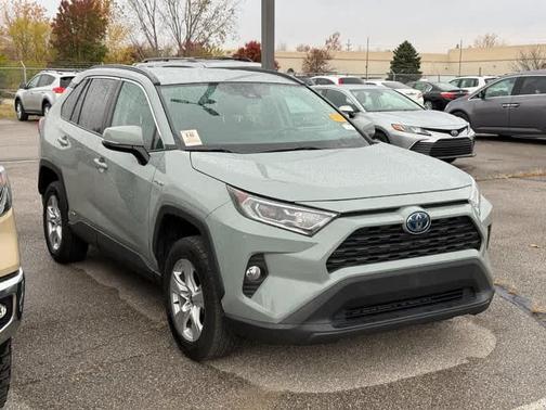 2021 Toyota RAV4 Hybrid XLE