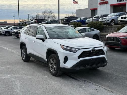 2025 Toyota RAV4 XLE