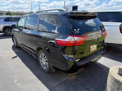 2020 Toyota Sienna XLE Premium