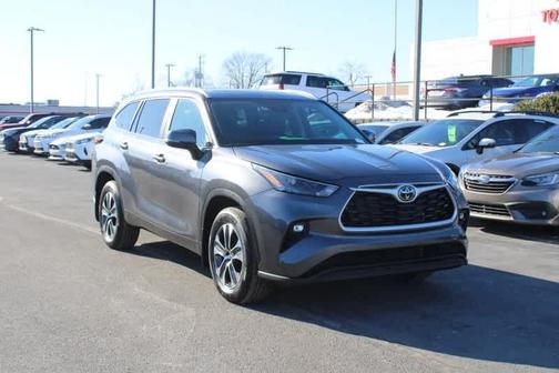 2024 Toyota Highlander XLE
