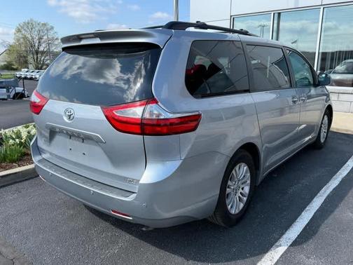 2015 Toyota Sienna XLE Premium