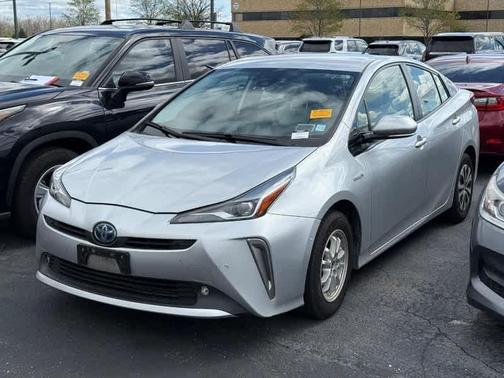 2019 Toyota Prius XLE
