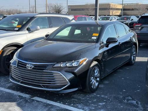 2021 Toyota Avalon Hybrid XLE