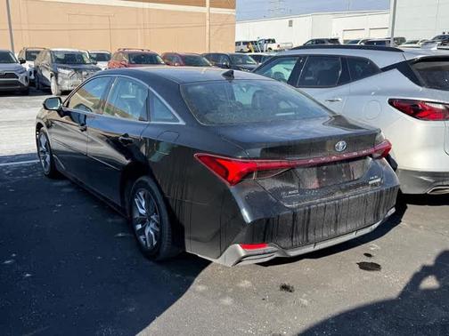 2021 Toyota Avalon Hybrid XLE