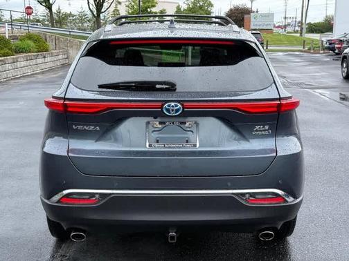 Coastal Gray Metallic 2021 Toyota Venza XLE