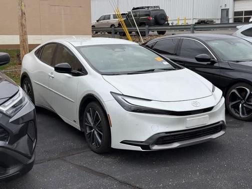 2024 Toyota Prius XLE